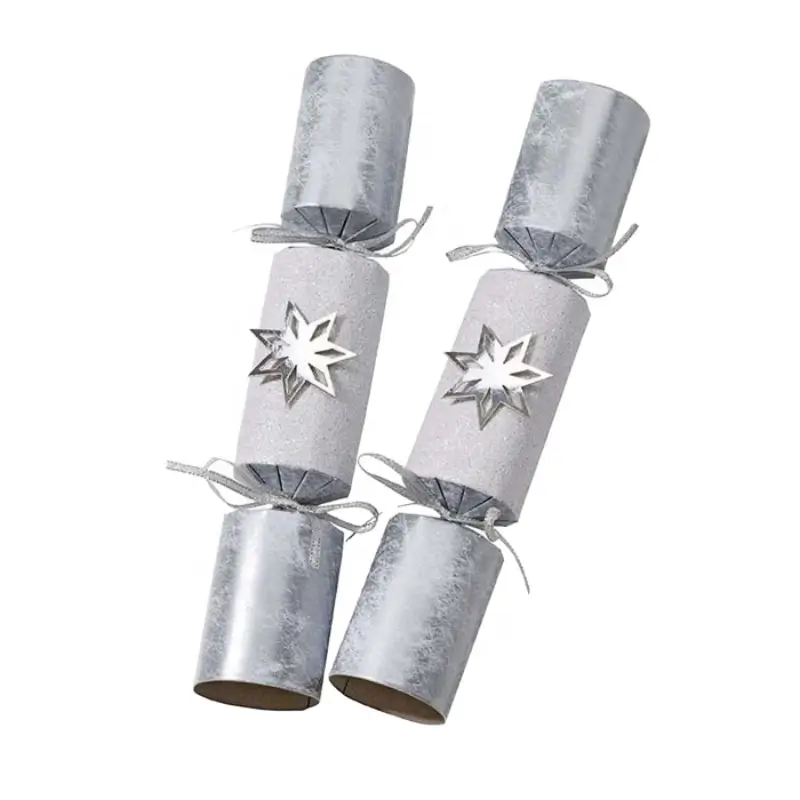Luxury Christmas Crackers With Good Gifts Product Image 3